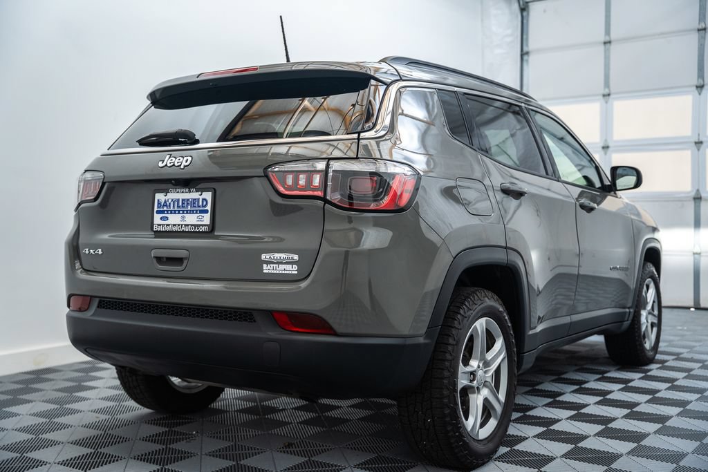 Used 2024 Jeep Compass Latitude AWD/4WD image 5