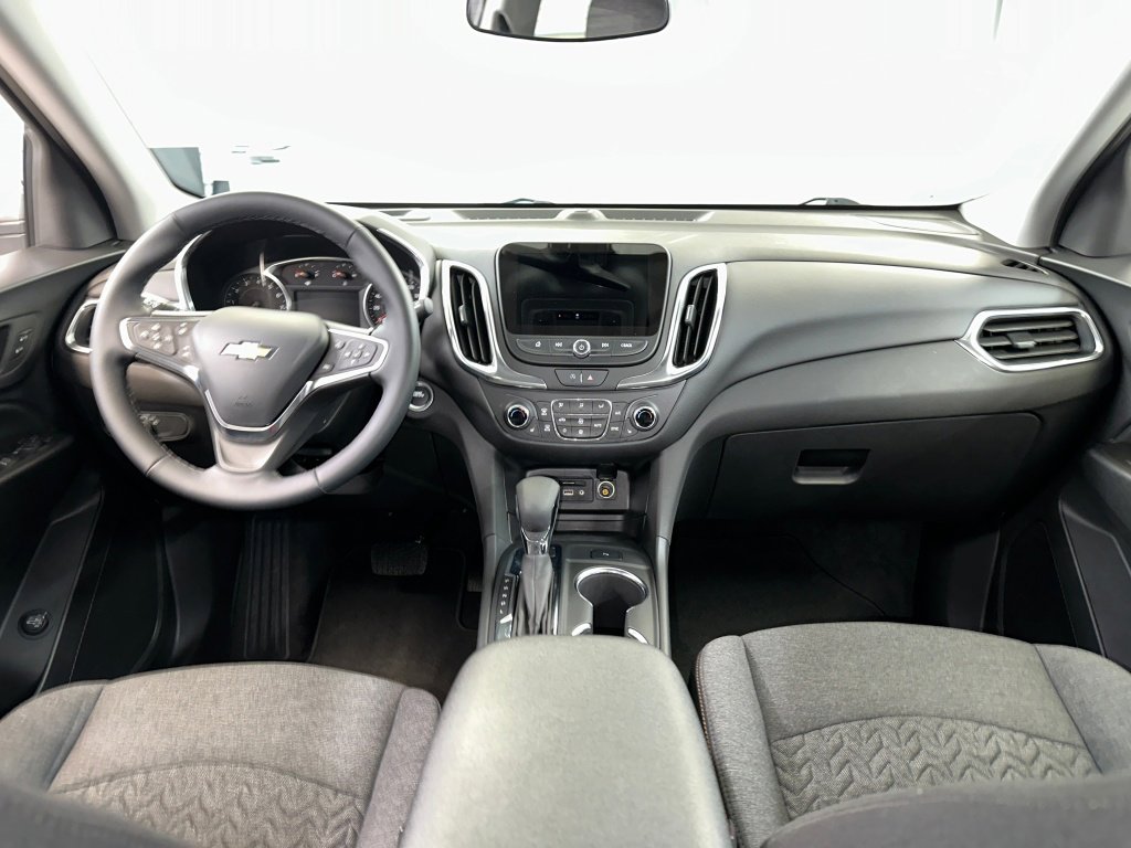 Certified 2024 Chevrolet Equinox LT image 32