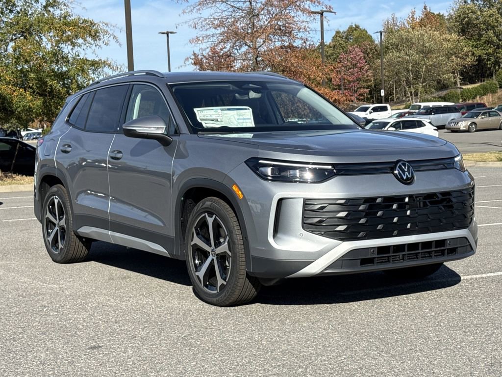 New 2026 Volkswagen Tiguan SE image 7