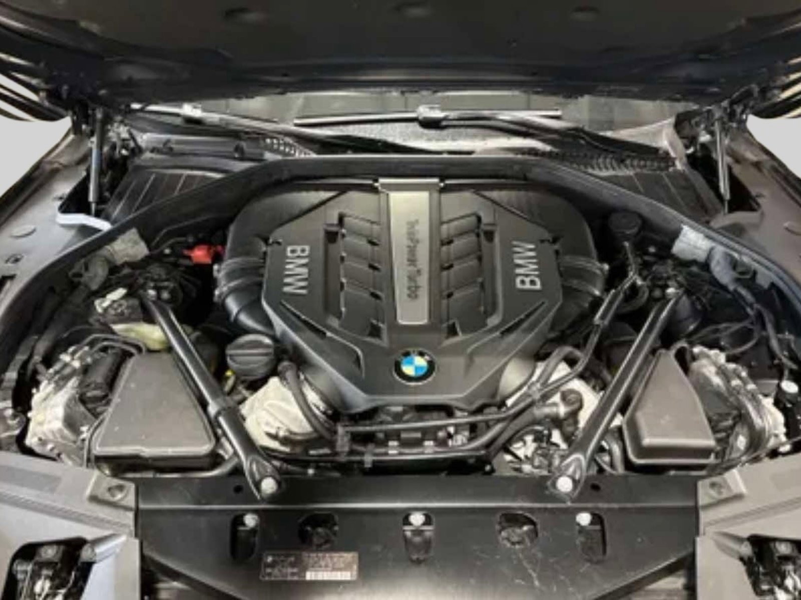 Used 2012 BMW 750Li xDrive AWD/4WD image 6