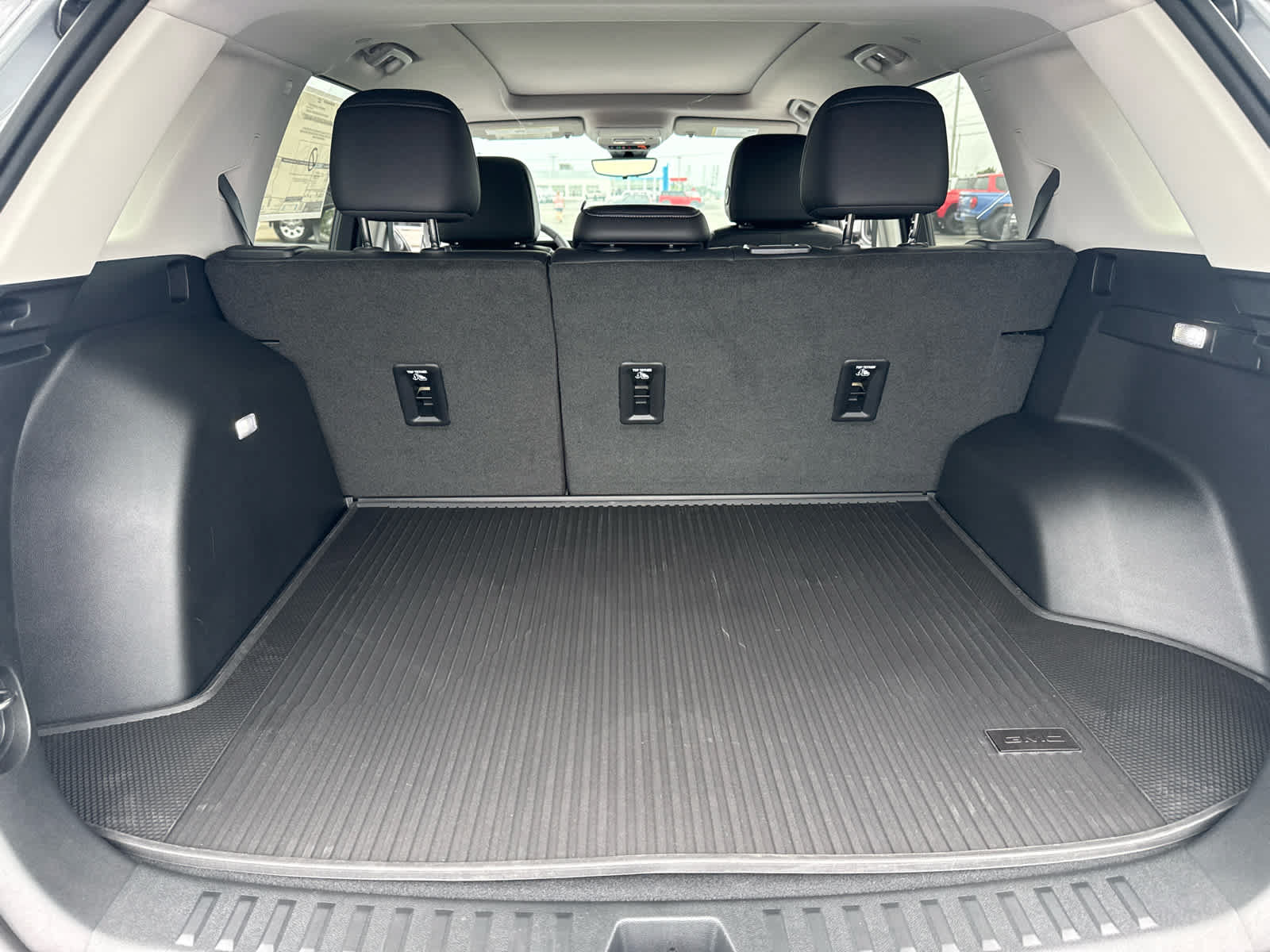 New 2027 GMC Terrain Denali w/ LPO, Floor Liner Package AWD/4WD image 26