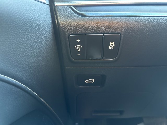 Used 2025 Kia K5 GT-Line w/ GT-Line Premium Package image 17