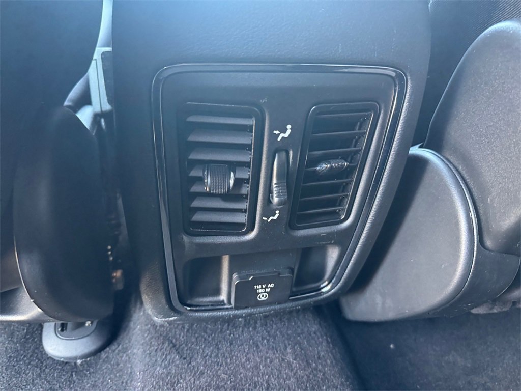 Used 2020 Jeep Grand Cherokee Altitude image 19