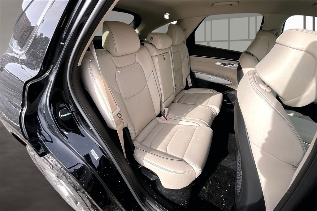 New 2026 Genesis GV70 2.5T Advanced image 9