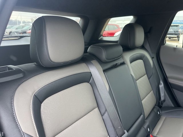 Used 2026 Chevrolet Equinox LT w/ Convenience Package II image 46