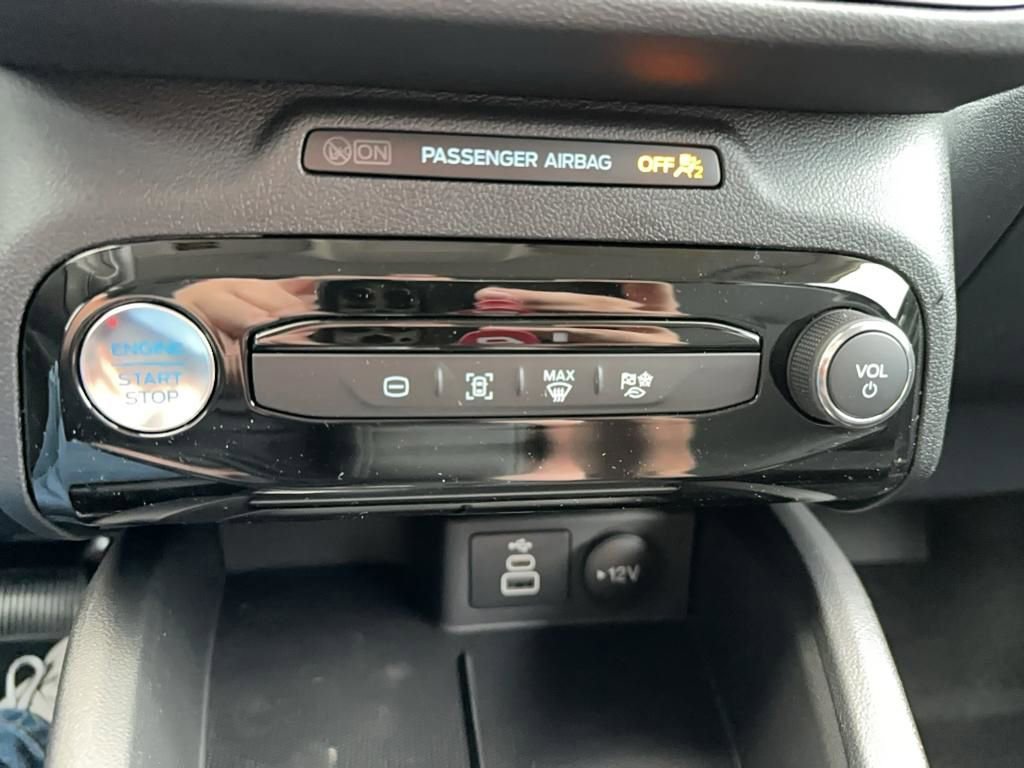 New 2025 Ford Escape SE FWD image 26