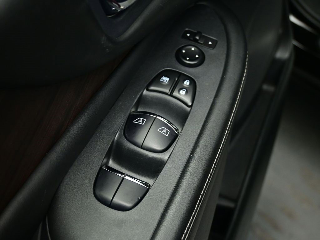 Used 2020 Nissan Murano Platinum image 19