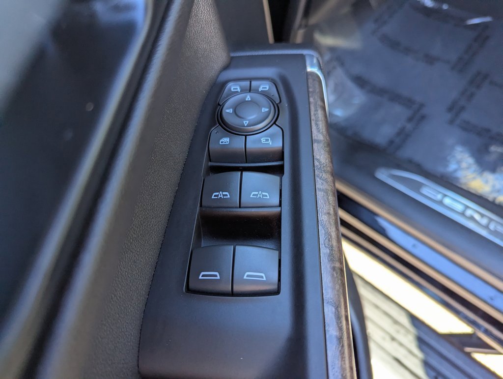 Used 2022 GMC Sierra 1500 Denali w/ Denali Premium Package image 13