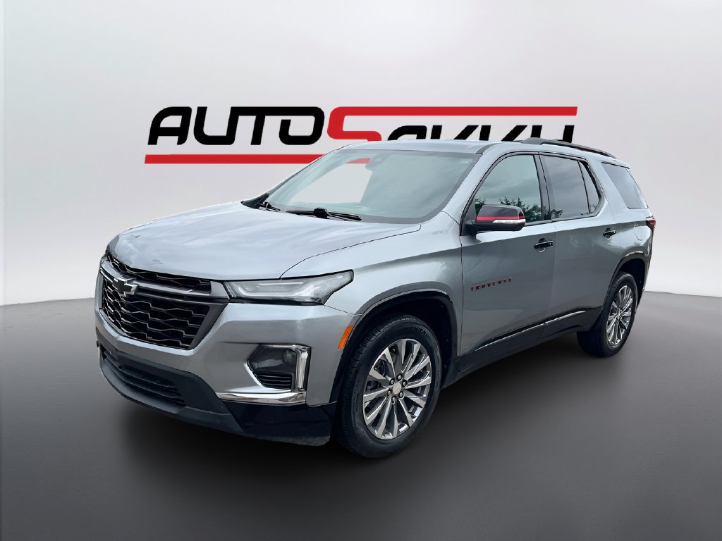 Used 2023 Chevrolet Traverse Premier w/ Redline Edition AWD/4WD image 3