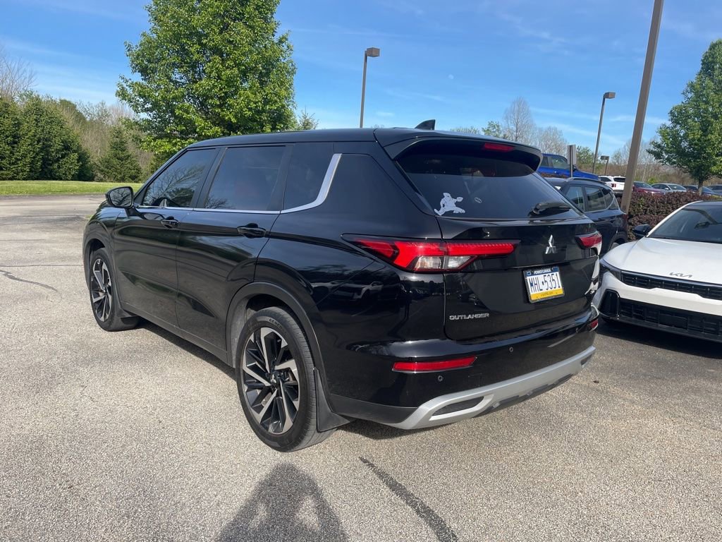 Used 2022 Mitsubishi Outlander SE AWD/4WD image 6
