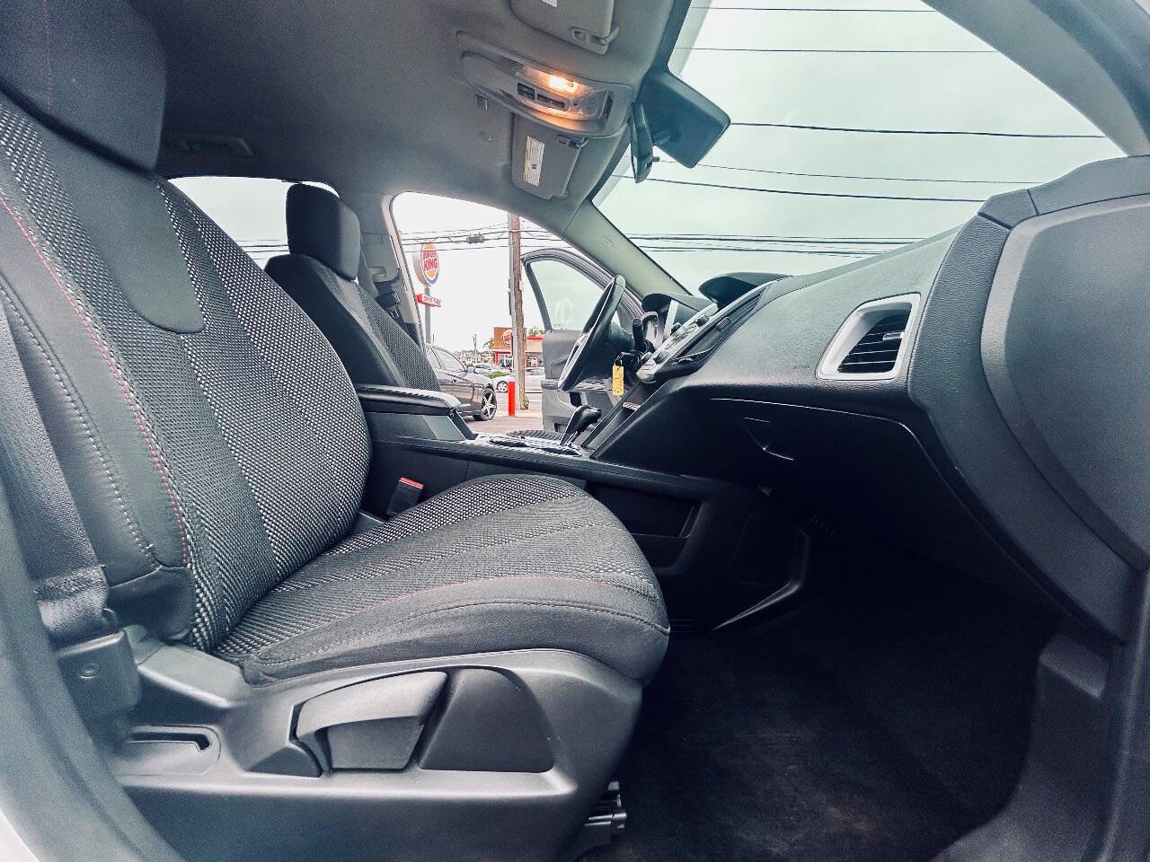 Used 2017 Chevrolet Equinox LT w/ Convenience Package image 36