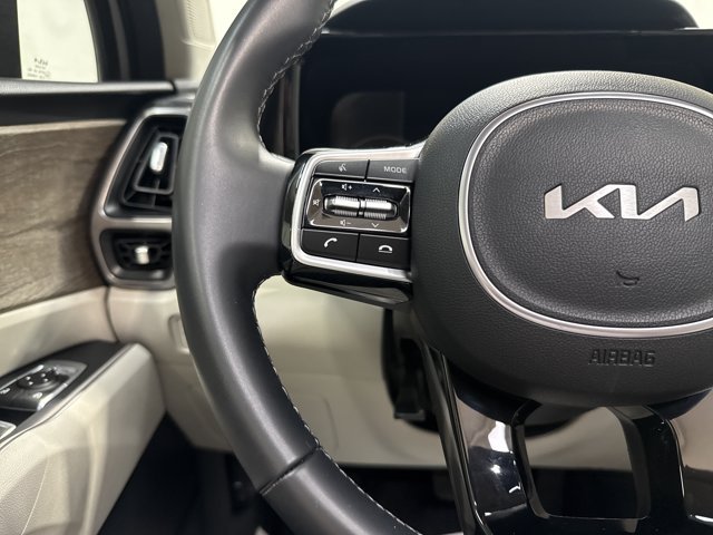 Certified 2023 Kia Sorento X-Line EX AWD/4WD image 17