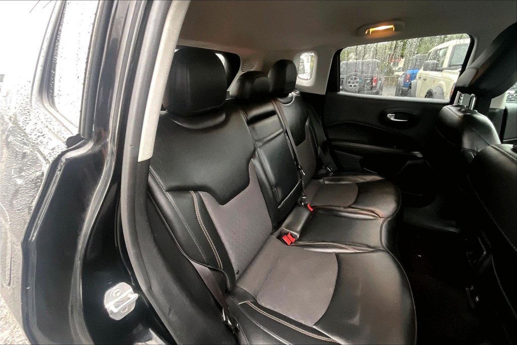 Used 2019 Jeep Compass Latitude w/ Popular Equipment Group AWD/4WD image 26