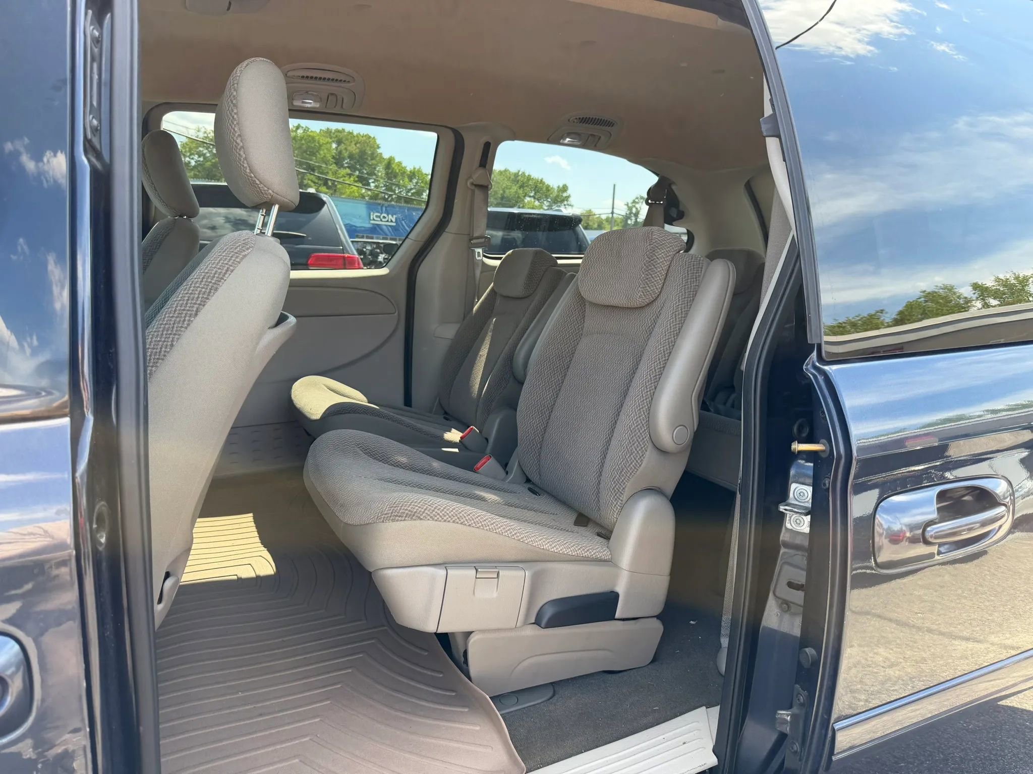 Used 2007 Dodge Grand Caravan SXT FWD image 15
