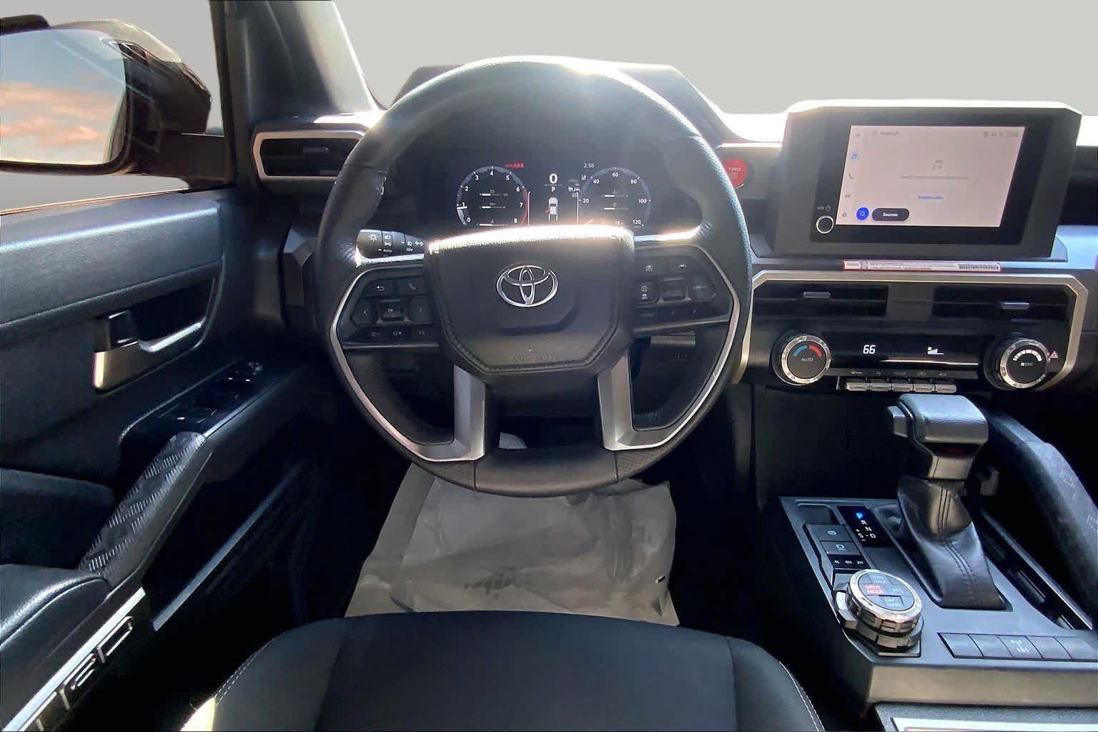Used 2025 Toyota Tacoma TRD Off-Road AWD/4WD image 6