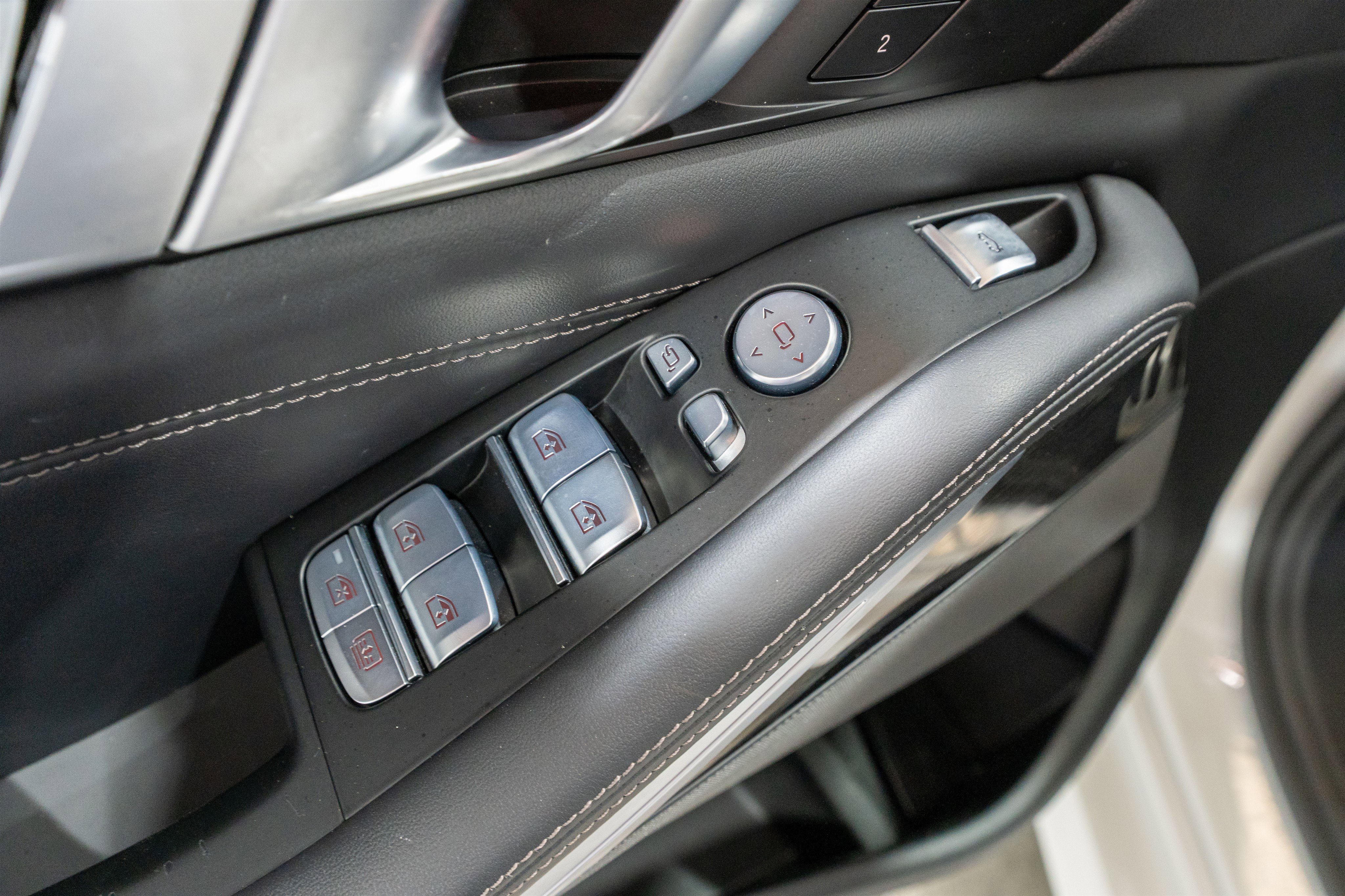 Used 2022 BMW X7 M50i image 16