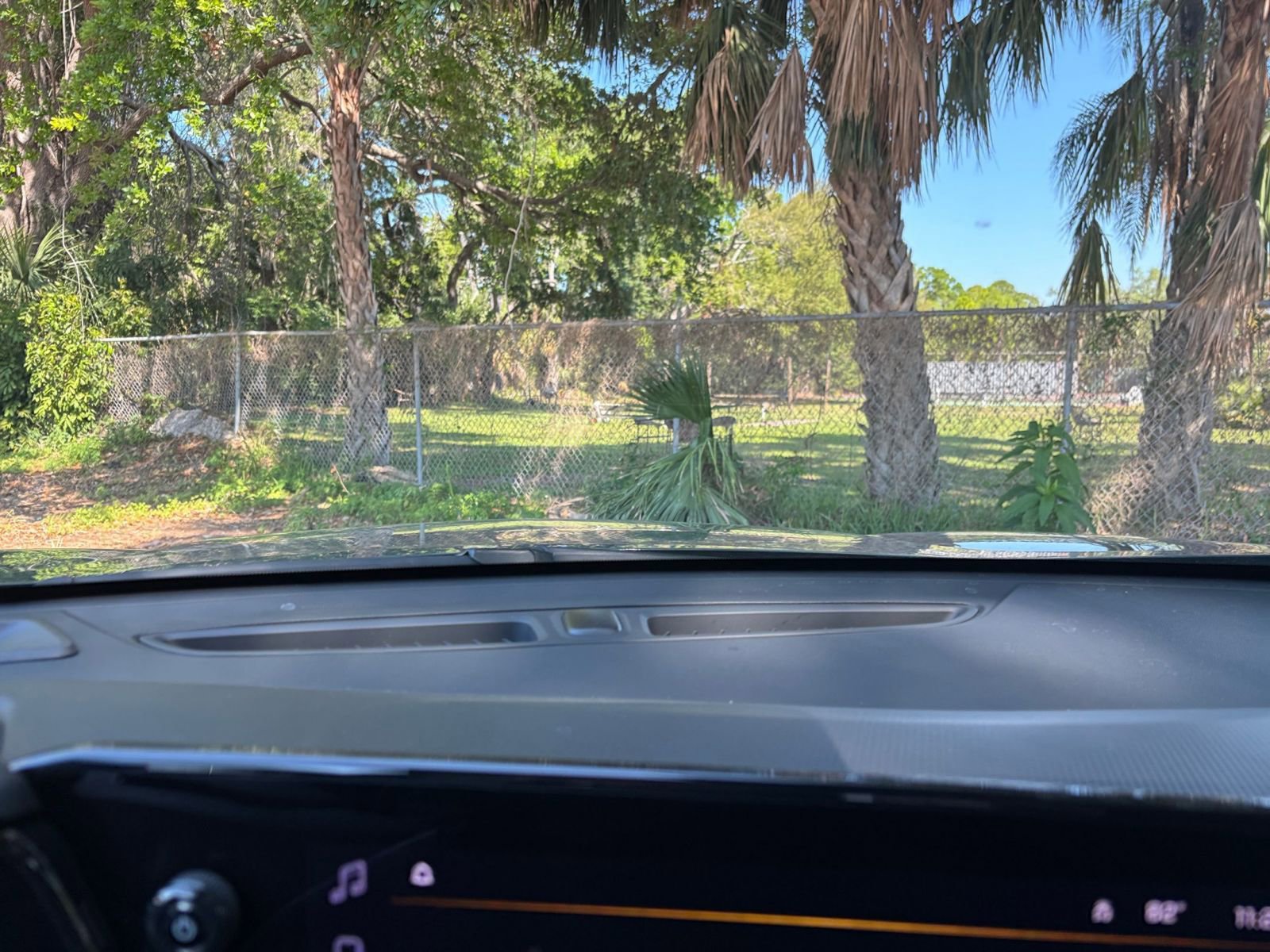 Used 2025 Chevrolet Trax LT w/ LT Convenience Package image 17