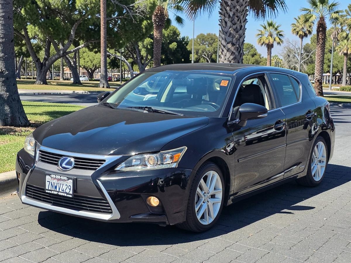 Used 2015 Lexus CT 200h FWD image 4