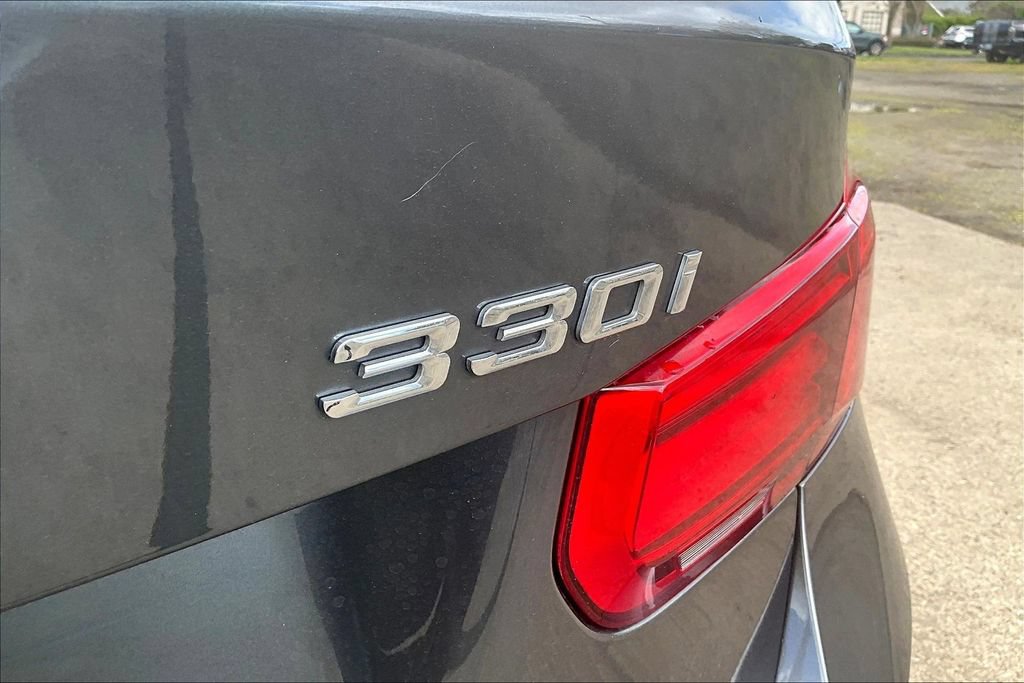 Used 2018 BMW 330i Sedan RWD image 32