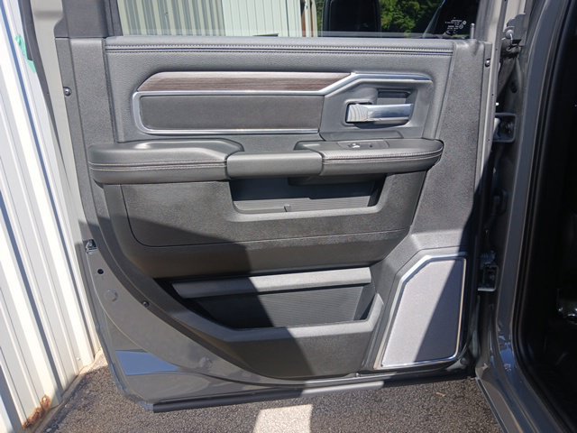 New 2027 RAM 5500 4x4 Crew Cab w/ Laramie Trim Package image 19