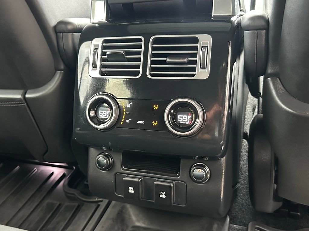 Used 2019 Land Rover Range Rover HSE image 25