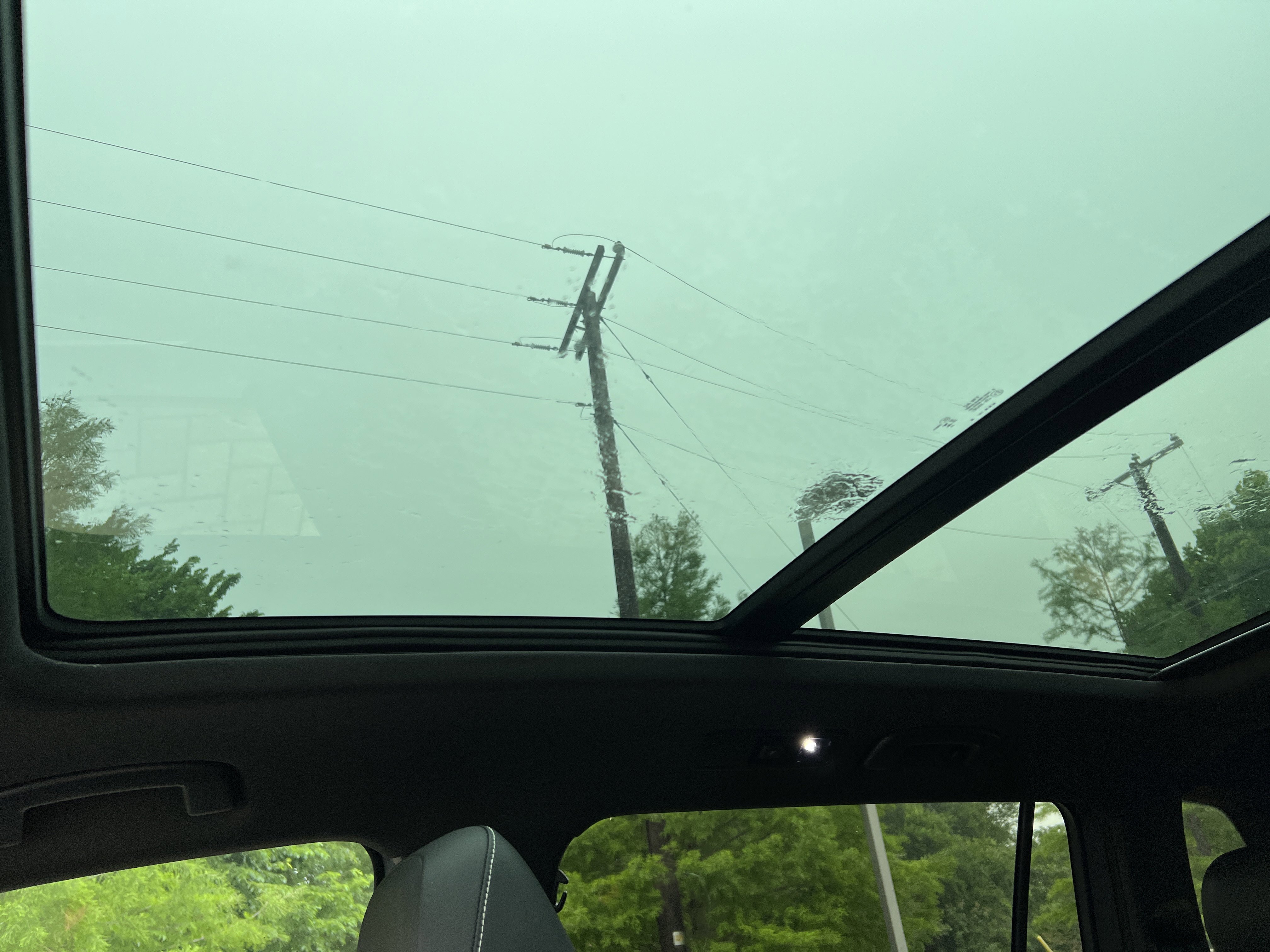 Certified 2023 Volkswagen Tiguan SE R-Line FWD image 25