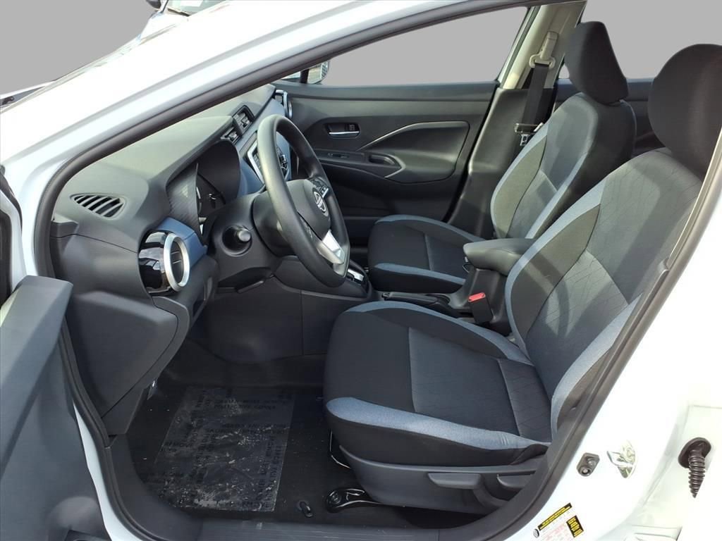 New 2025 Nissan Versa SV w/ Trunk Package FWD image 15