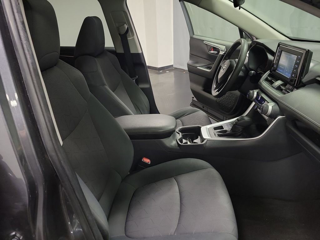 Used 2019 Toyota RAV4 XLE AWD/4WD image 22
