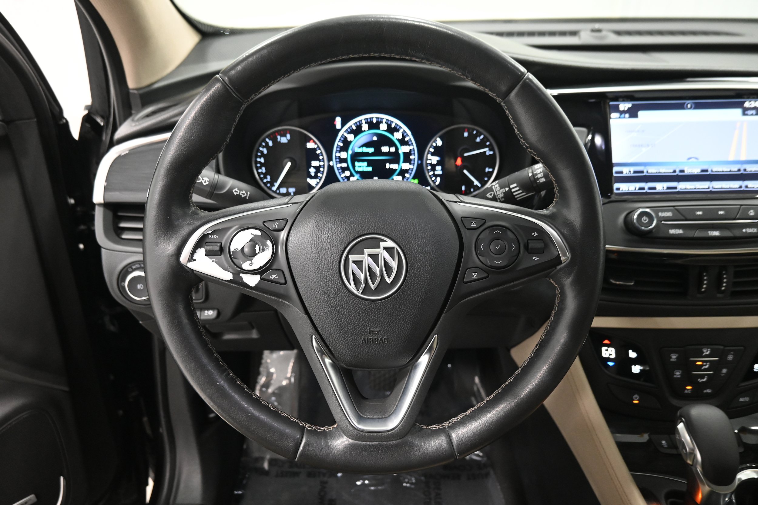 Used 2017 Buick Envision Premium AWD/4WD image 9