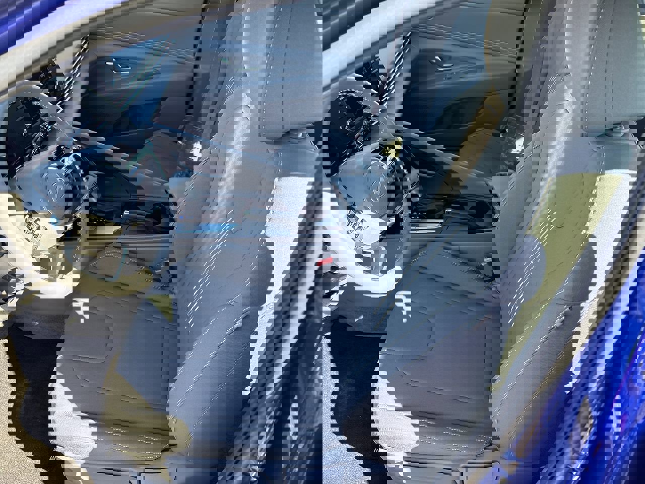 Certified 2025 Hyundai Elantra Sport image 14