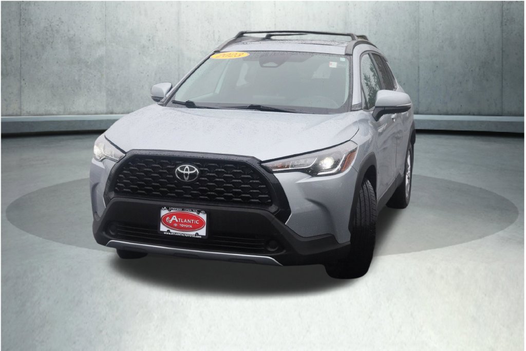 Used 2023 Toyota Corolla Cross LE w/ Moonroof Package AWD/4WD image 20