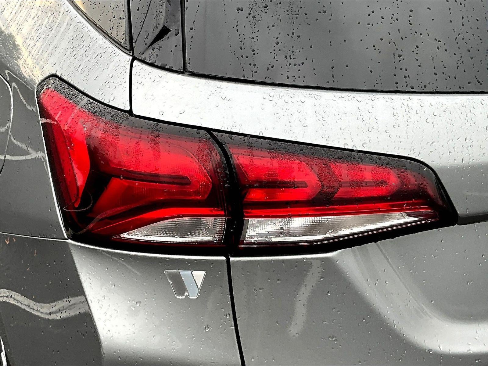 Used 2023 Chevrolet Equinox LT AWD/4WD image 23