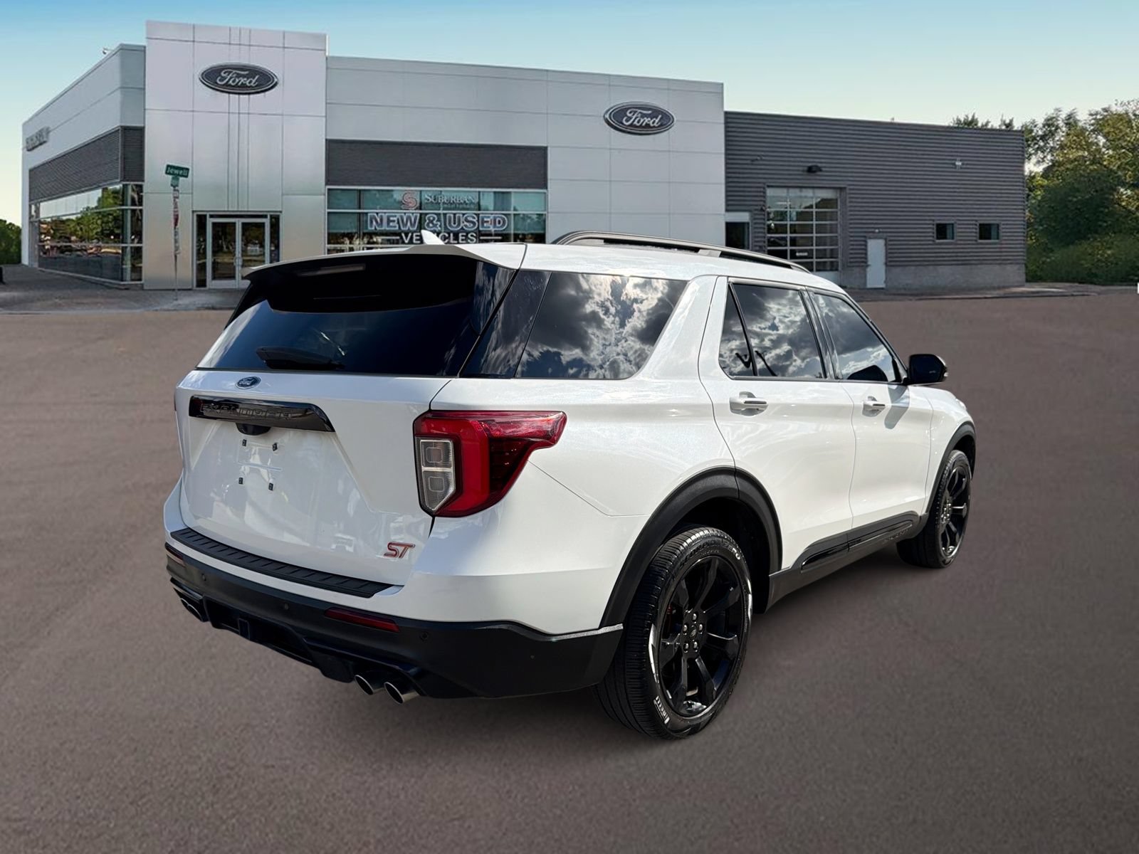 Used 2024 Ford Explorer ST w/ Equipment Group 401A AWD/4WD image 11