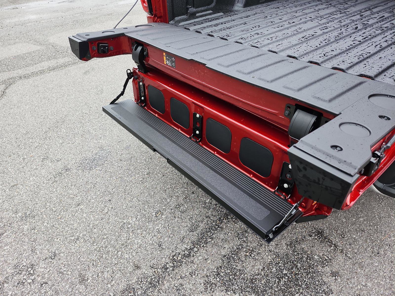 New 2026 GMC Sierra 1500 SLT w/ SLT Premium Plus Package image 11