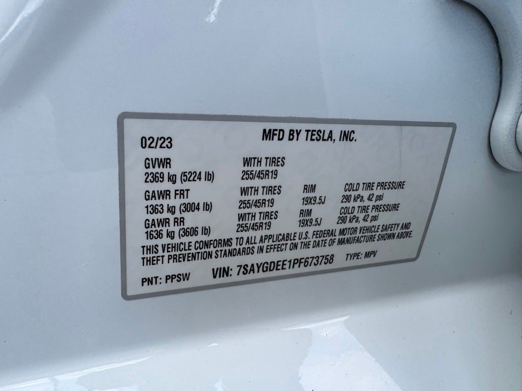 Used 2023 Tesla Model Y Long Range AWD/4WD image 31