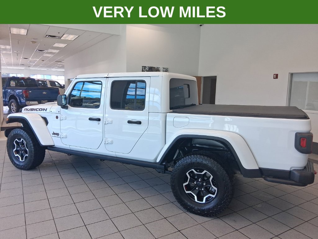 Used 2023 Jeep Gladiator Rubicon w/ Cold Weather Group AWD/4WD image 7