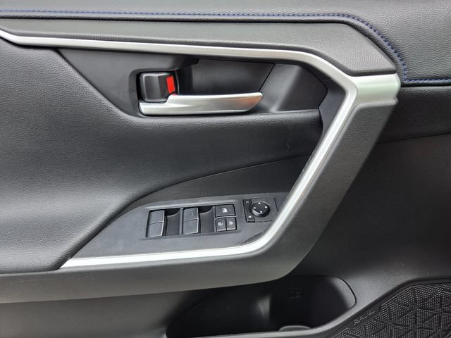 Used 2020 Toyota RAV4 XSE AWD/4WD image 18