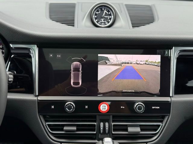 New 2026 Porsche Macan image 22