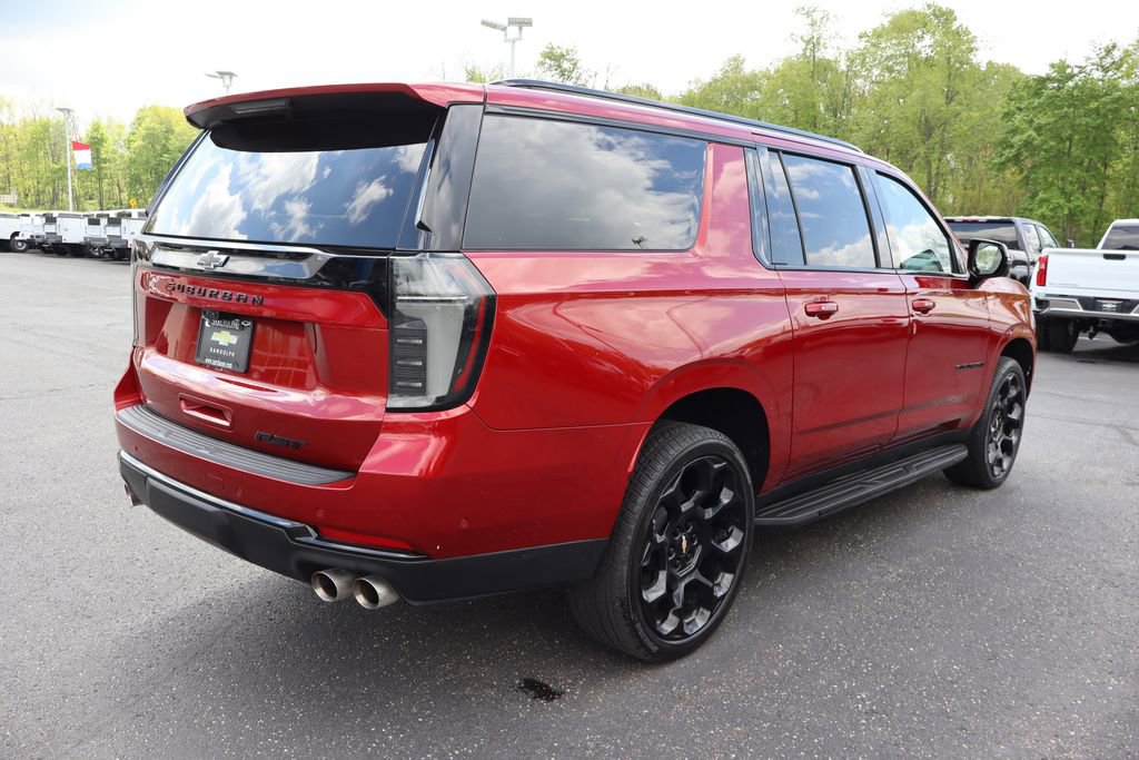 New 2026 Chevrolet Suburban RST AWD/4WD image 38