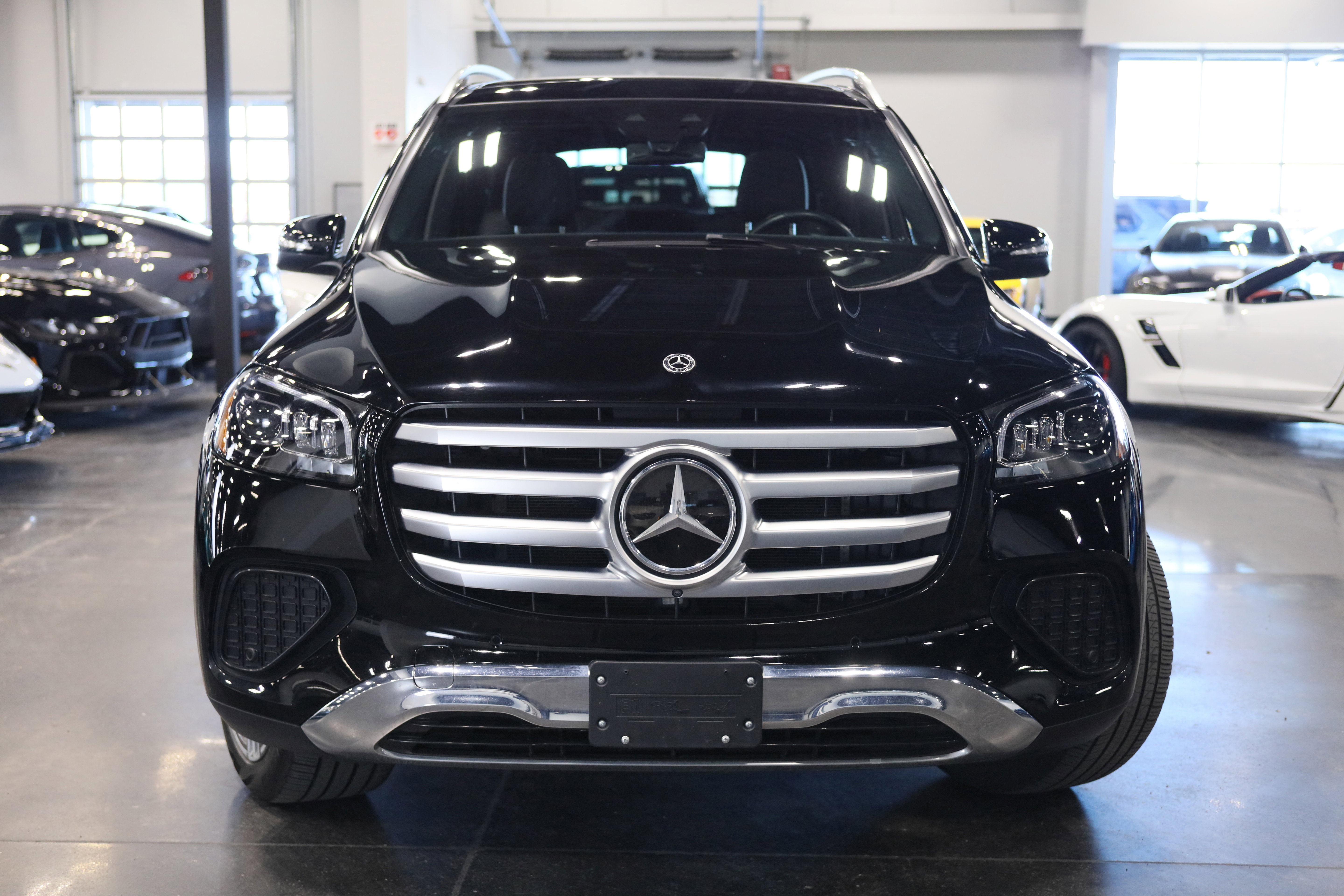 Used 2024 Mercedes-Benz GLS 450 4MATIC image 2