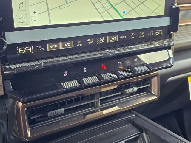 New 2025 GMC Hummer EV 3X w/ LPO, Roof Cross Rail Package image 31