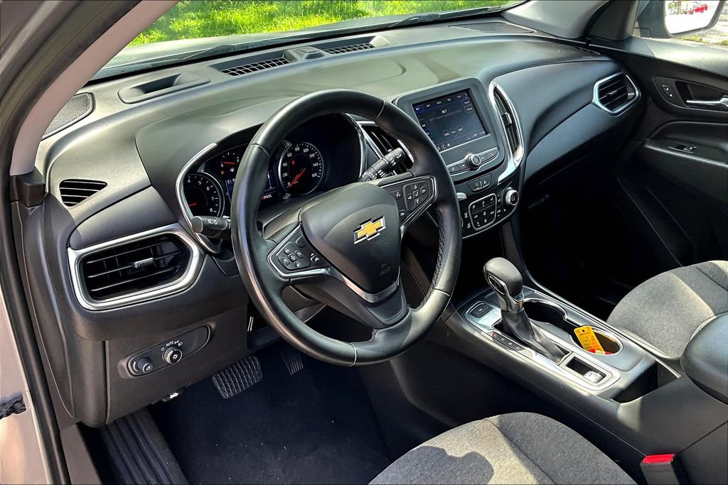 Used 2023 Chevrolet Equinox LT w/ Driver Convenience Package AWD/4WD image 18