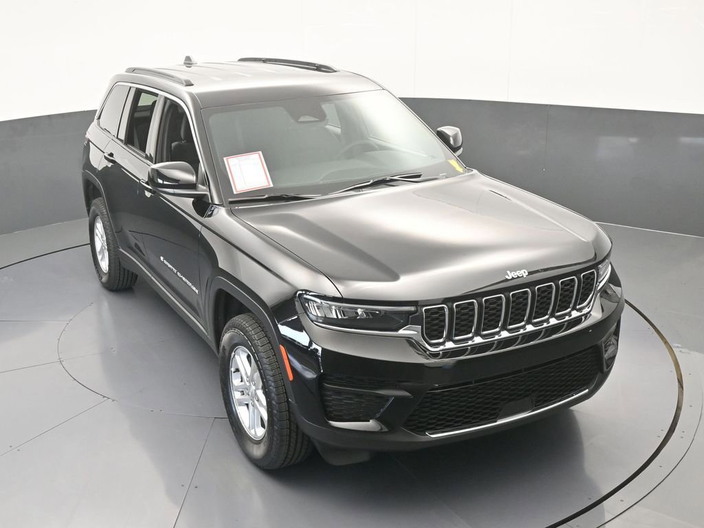 Used 2025 Jeep Grand Cherokee Laredo image 51