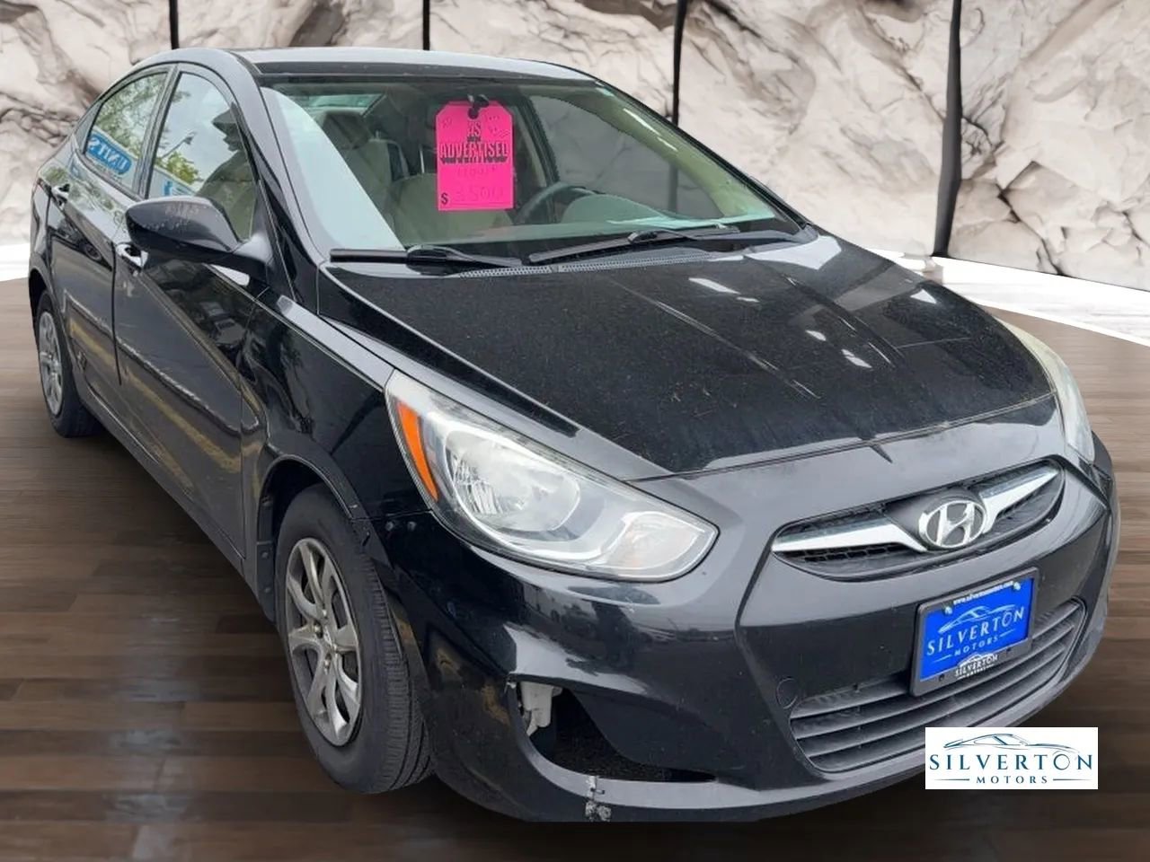 Used 2013 Hyundai Accent GLS FWD image 6