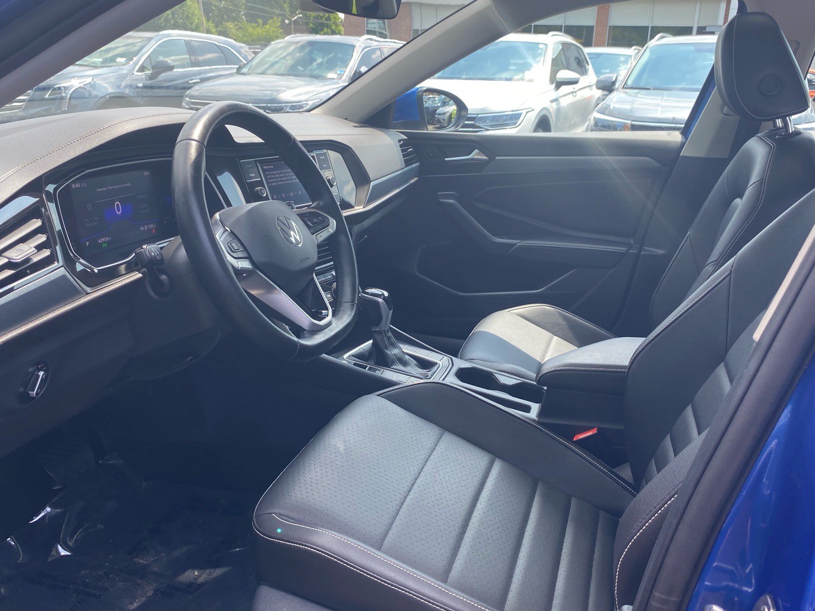 Certified 2022 Volkswagen Jetta SE FWD image 14