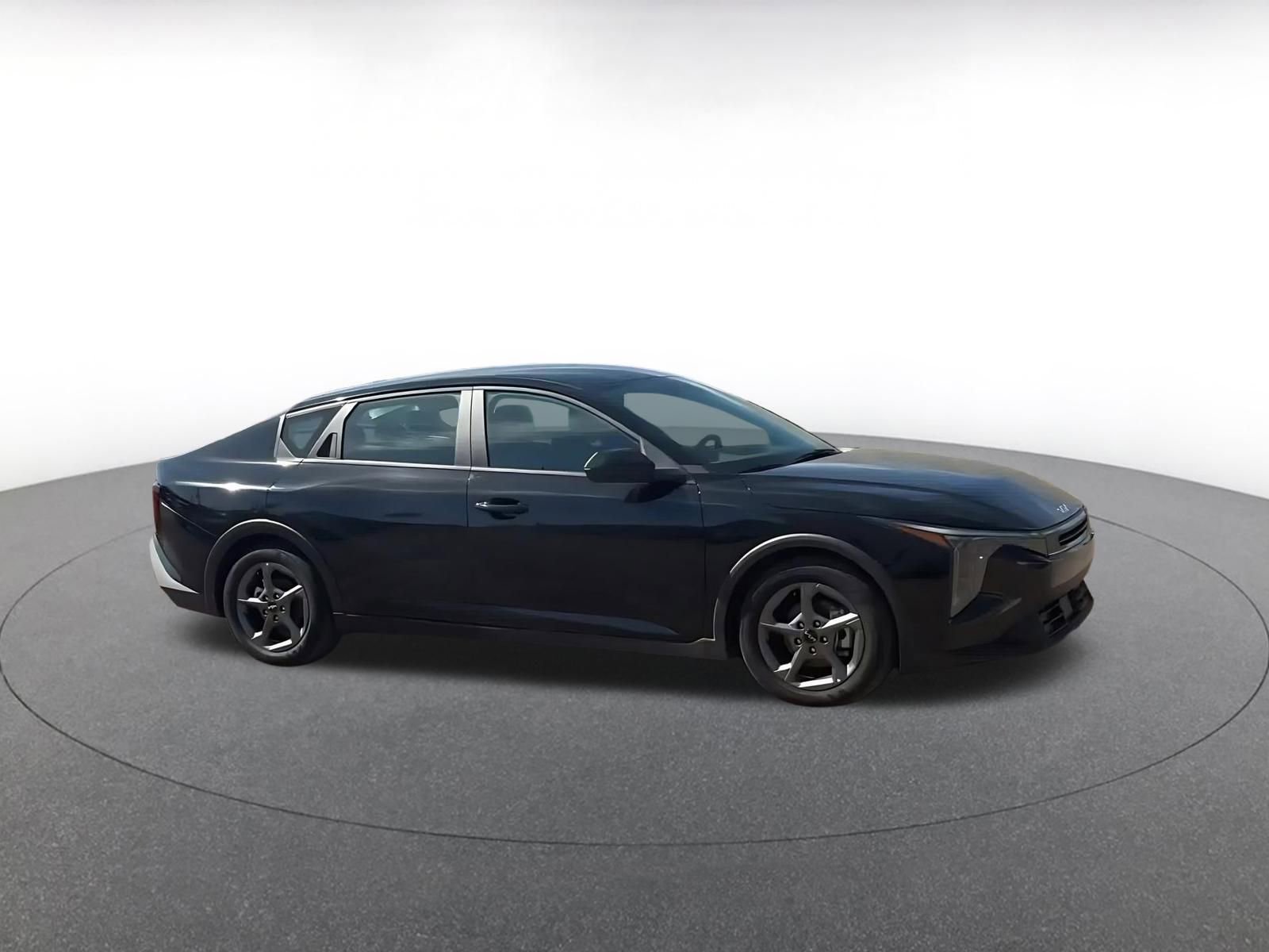 Used 2025 Kia K4 LXS video 2