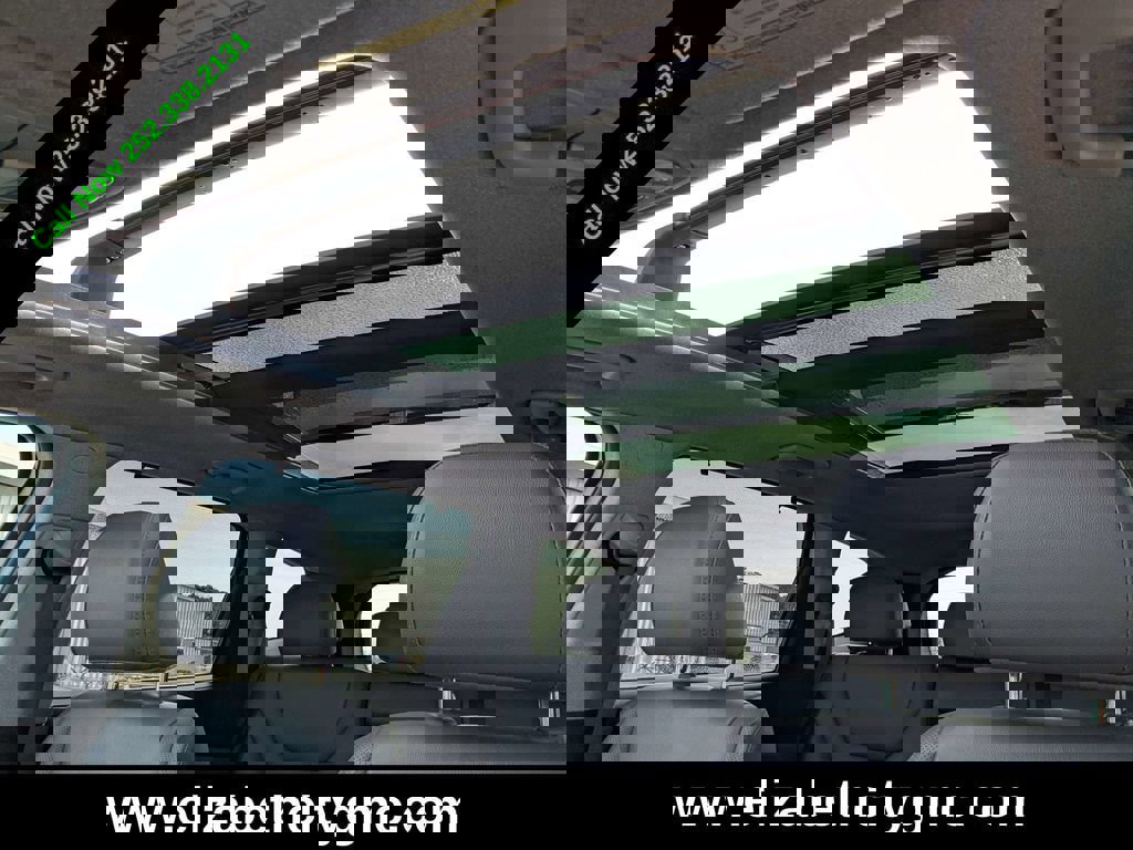 Used 2020 Hyundai Santa Fe Limited w/ Cargo Package image 23