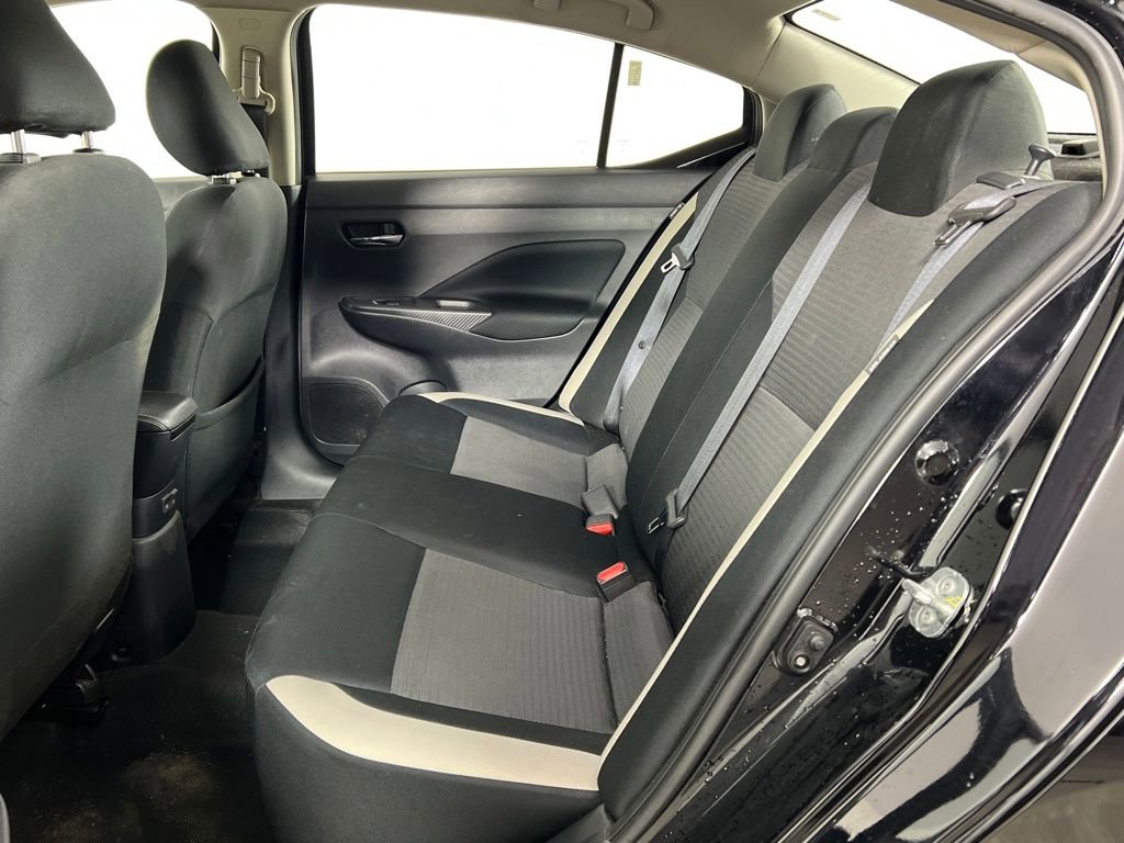 Used 2021 Nissan Versa SV image 17