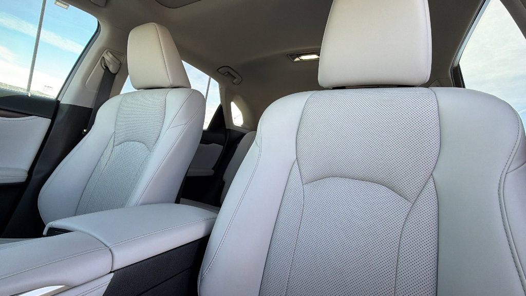 Used 2020 Lexus RX 450h AWD w/ Premium Package image 11