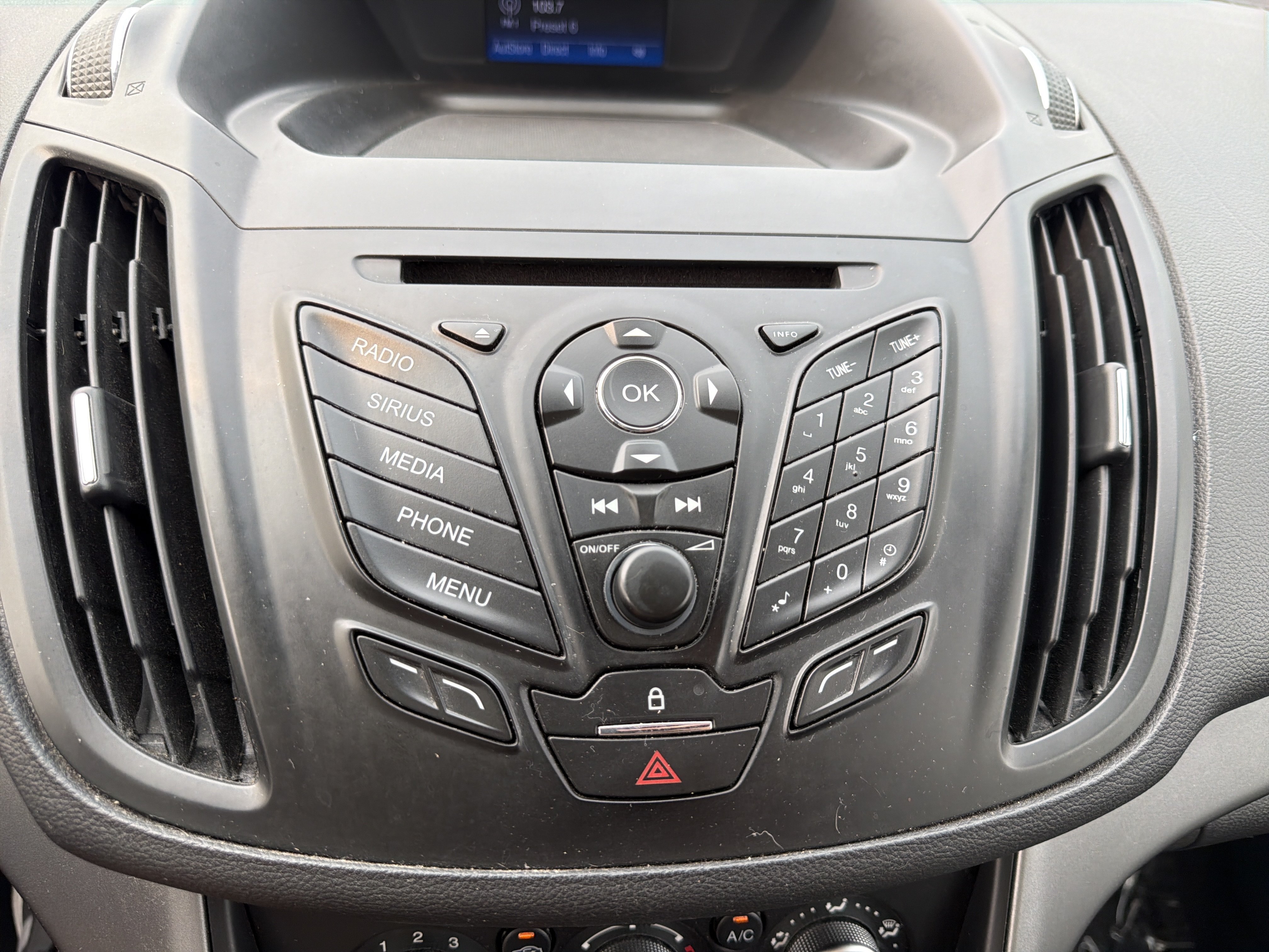 Used 2016 Ford Escape SE AWD/4WD image 29